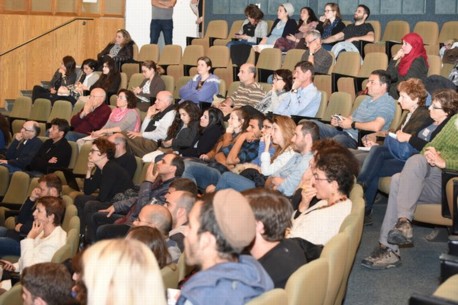 קהל סטודנטים בהרצאות הסדנה.  צילום: דניס צין